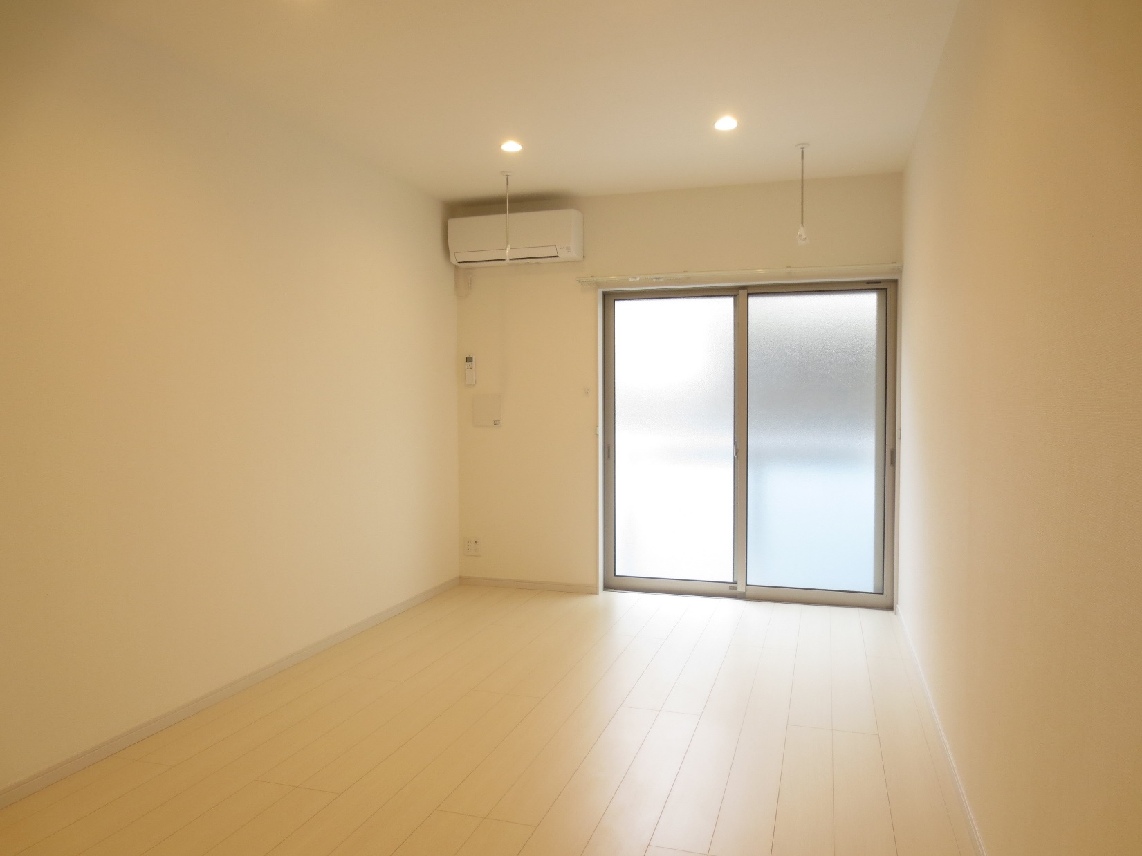 居室・リビング　明るいお部屋です！