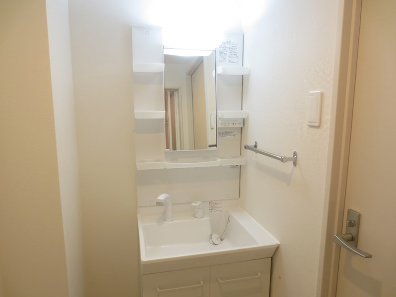 洗面設備　独立洗面台です！