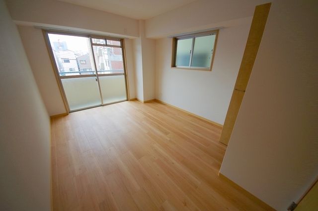 居室・リビング　当店なら仲介手数料無料でご紹介♪