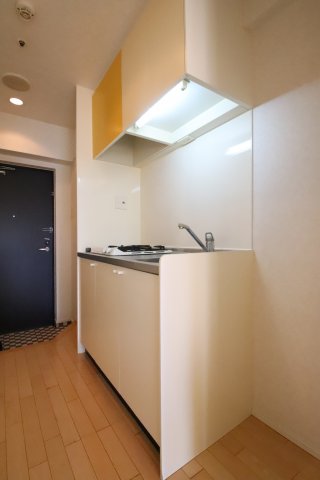 キッチン　コンパクトなキッチンで掃除もラクラク