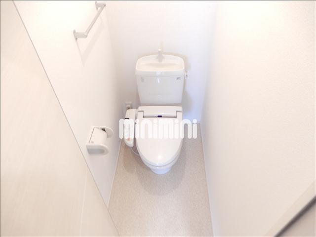 トイレ　温水洗浄便座機能付き