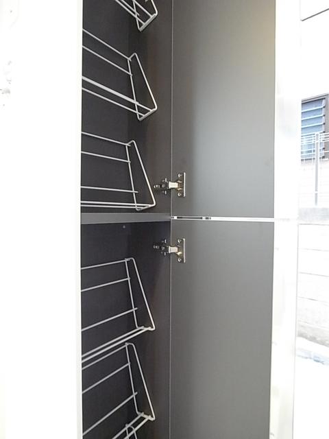 収納　収納　シューズボックス