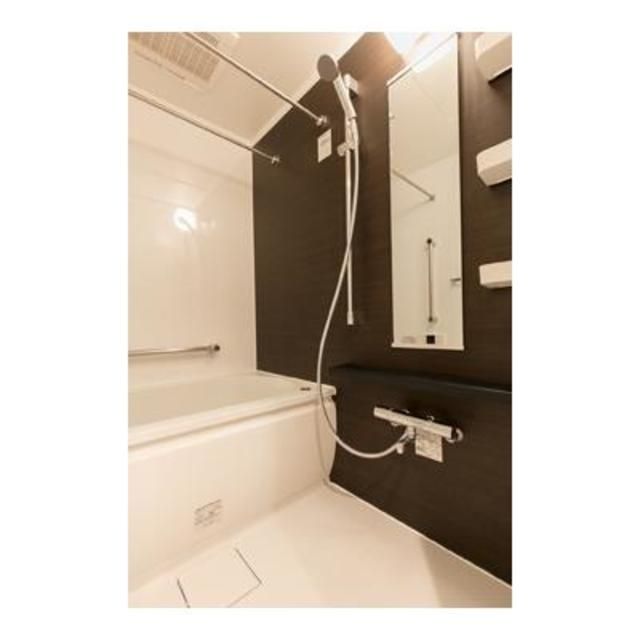 バス・シャワールーム　※写真は同タイプ住戸です。