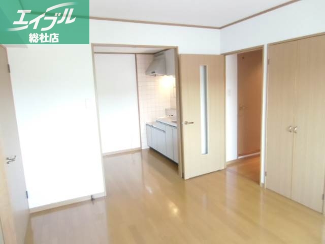 居室・リビング　キッチン