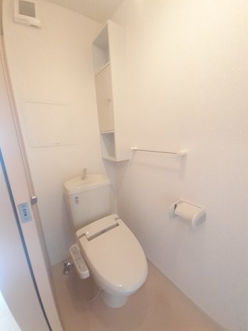 トイレ　トイレもきれいです