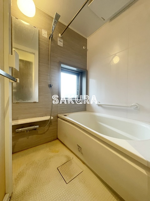 バス・シャワールーム　日々の疲れを癒すお風呂です♪