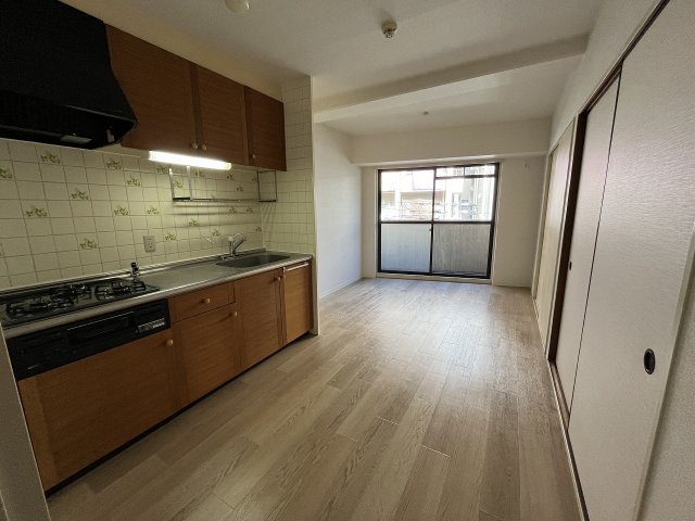 居室・リビング　居間です