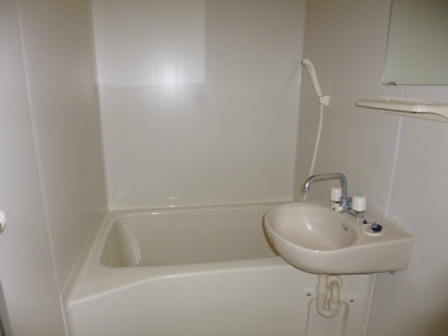 バス・シャワールーム　退去予定　現在入居中 5月中旬入居予定です。