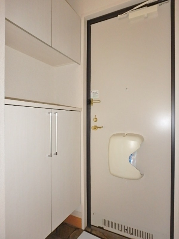 玄関　図面と現状に相違がある場合には現状を優先