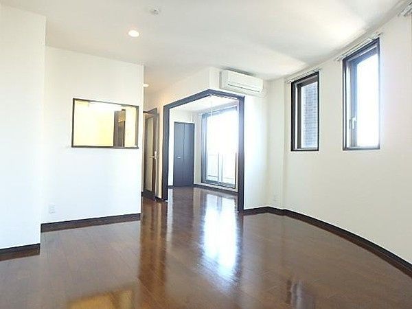 居室・リビング　La・Sakuras（ラサクラス）　北区滝野川7