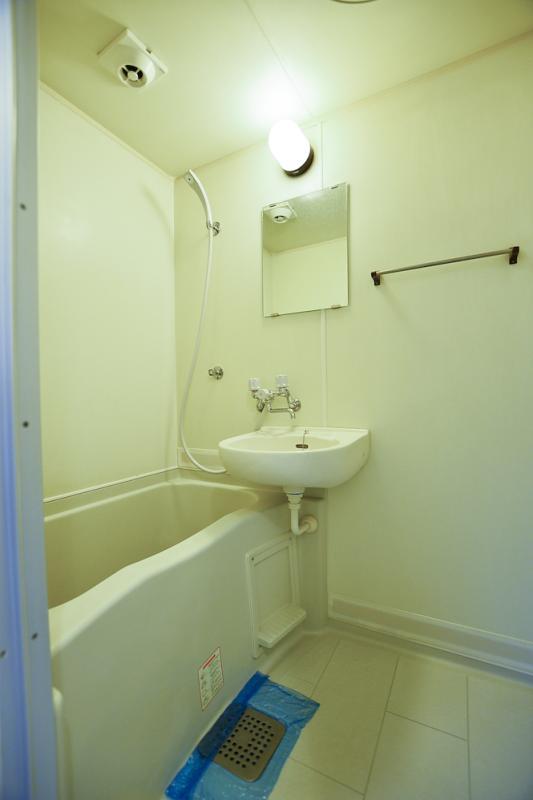 バス・シャワールーム　バス