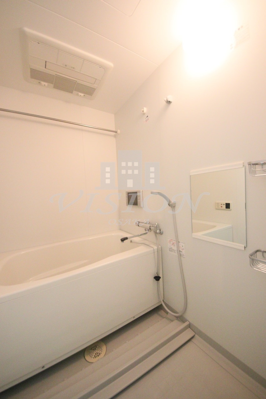 バス・シャワールーム　室内写真は別室のものです