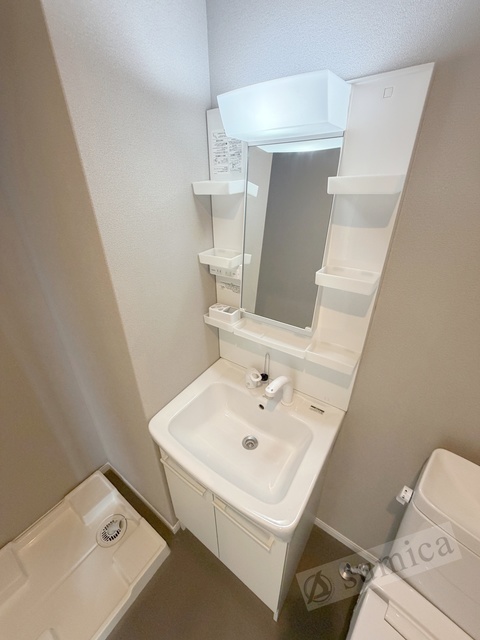 洗面設備　洗面脱衣所付き！独立洗面台が便利です♪♪