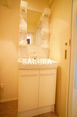 洗面設備　忙しい朝には欠かせない洗面所です♪