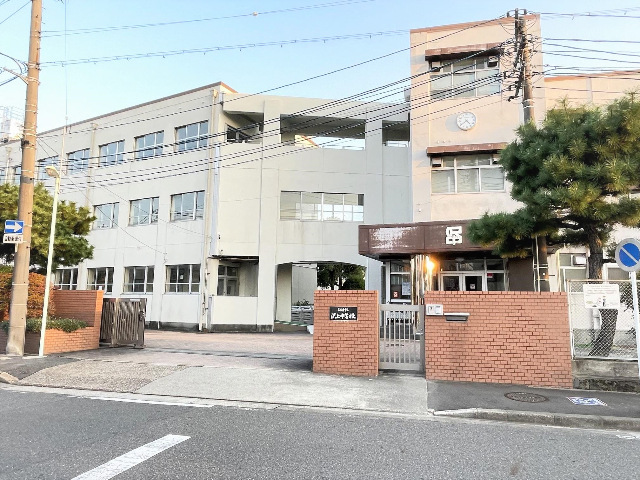 中学校　名古屋市立沢上中学校（中学校）まで380m
