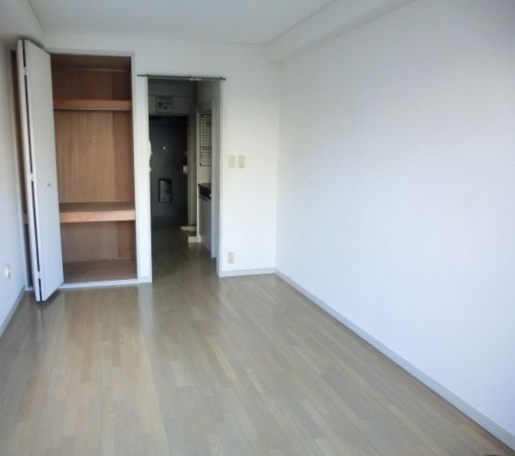 居室・リビング　★明るい洋室★