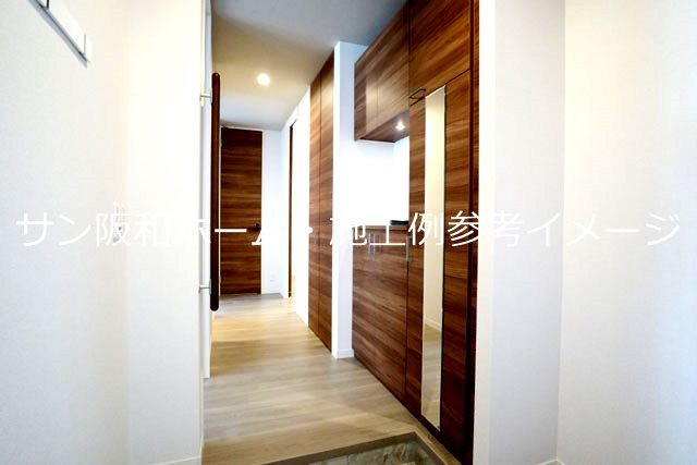 玄関　同仕様。施工例参考イメージ。