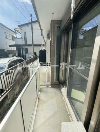 バルコニー　※退去前のため別部屋写真参考。