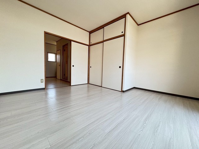 居室・リビング　別号室の写真