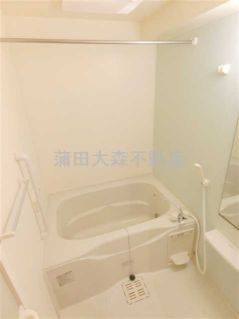 バス・シャワールーム　追焚+浴室乾燥機付きのお風呂バスルーム