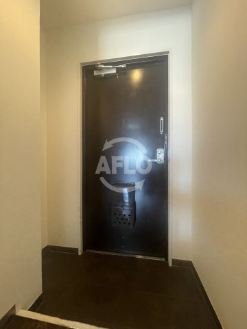 玄関　レオーネ寺田町東　玄関