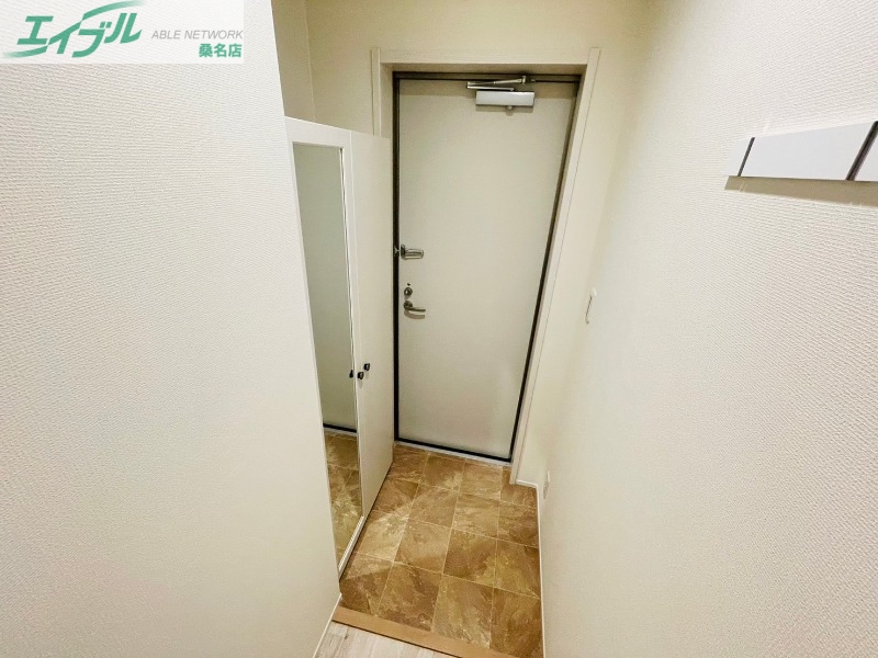 玄関　同物件別室写真