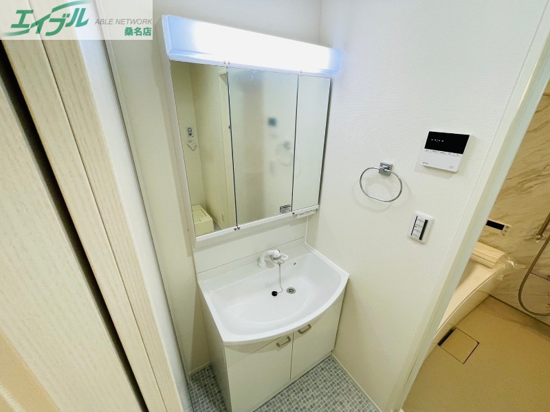 洗面設備　同物件別室写真