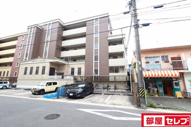 建物外観　まるでホテル。