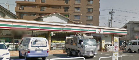 コンビニ　セブンイレブン浦和辻５丁目店（コンビニ）まで383m