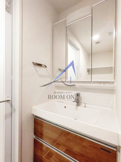 洗面設備　洗面台です。