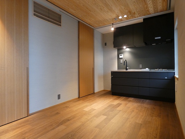 居室・リビング　別タイプ部屋　参考写真です