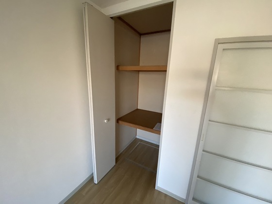 収納　※別号室の写真です。