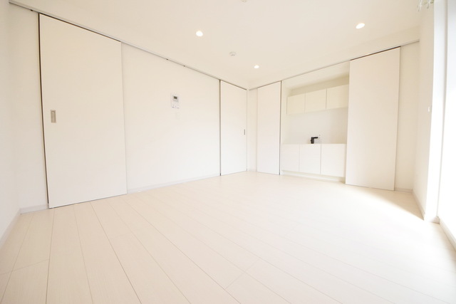 居室・リビング　～すっきりした間取りです～