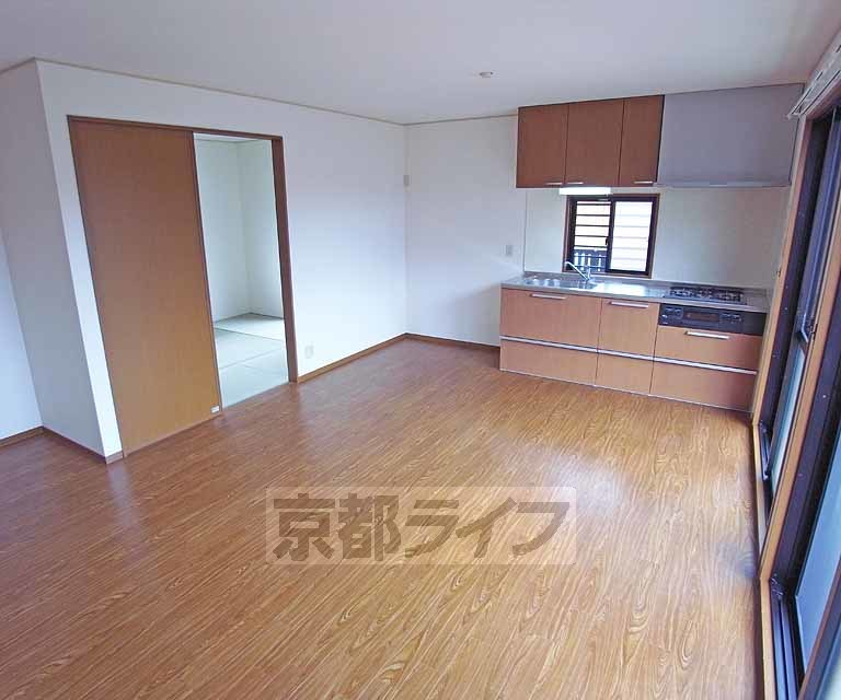 居室・リビング　綺麗なお部屋です。