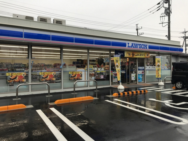 コンビニ　ローソン 高津子母口東店（コンビニ）まで662m