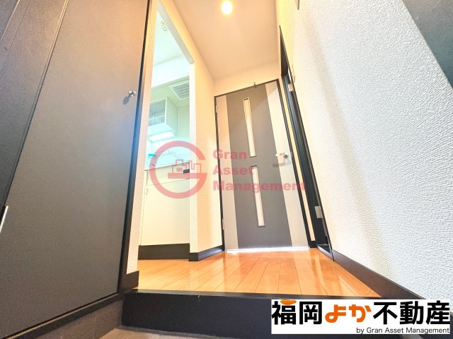 玄関　落ち着いた玄関です