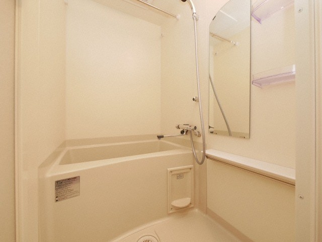 バス・シャワールーム　清潔感のあるトイレです