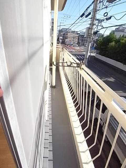 バルコニー　開放的で明るい空間を演出してくれるバルコニーです