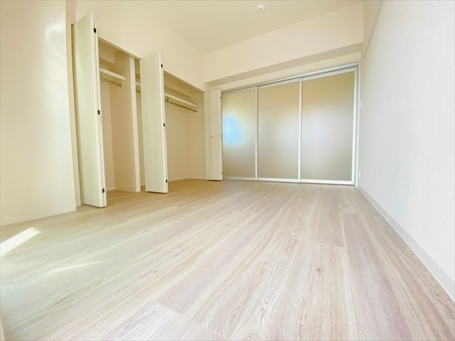 収納　同一建物内６０１号室内装写真転載