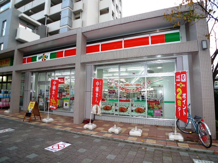 コンビニ　サンクス朝霞駅東口店（コンビニ）まで184m