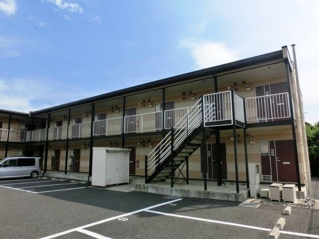建物外観　閑静な住宅街に立地