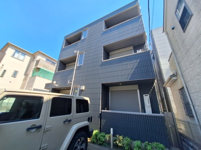 建物外観　★現地待ち合わせでご案内が可能です★