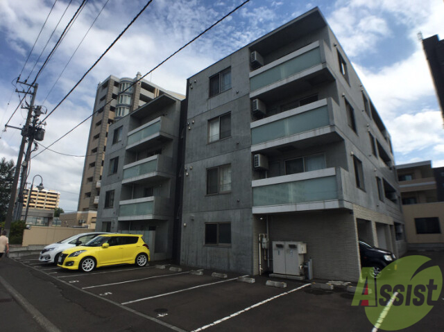 建物外観　札幌市中央区南１８条西「クレストハウス１８１６」
