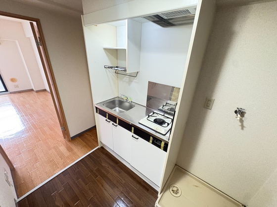キッチン　※別部屋の写真です