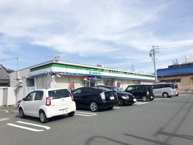 コンビニ　ファミリーマート豊橋中浜店（コンビニ）まで322m