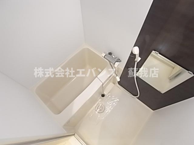 バス・シャワールーム　ゆったり過ごせるお風呂です