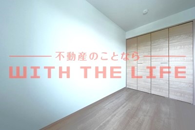 その他部屋・スペース　広くて明るい寝室