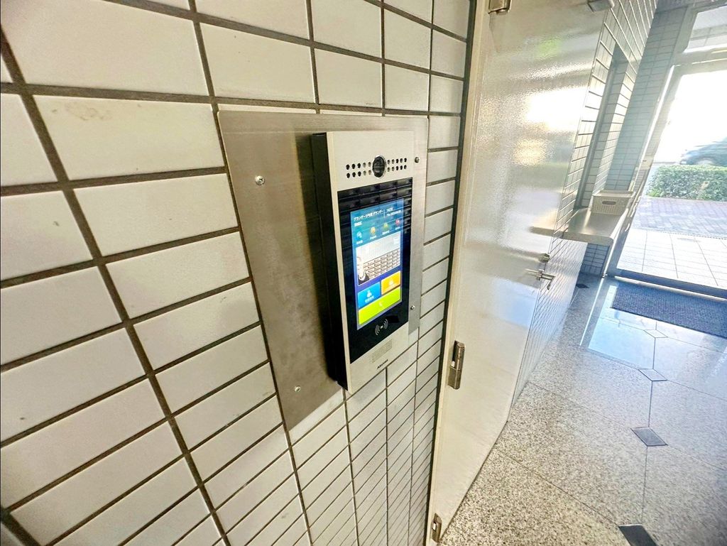 セキュリティ　エントランス