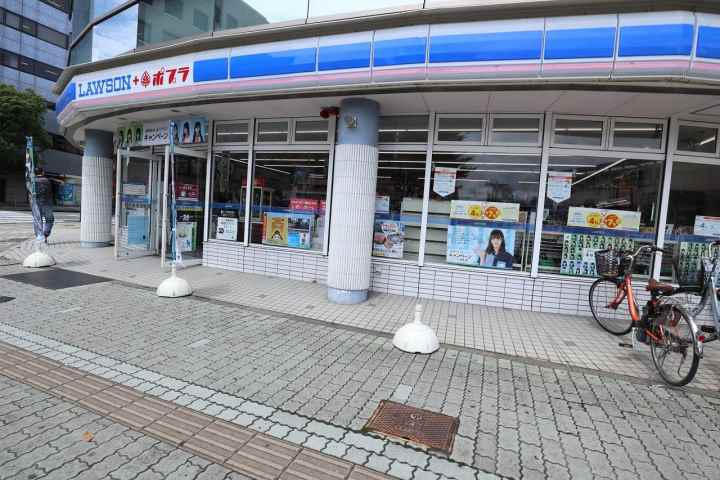 コンビニ　ローソン（コンビニ）まで1698m