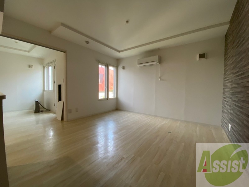 居室・リビング　広くてキレイなお部屋が広がっていて、充実した生活が送れそう。